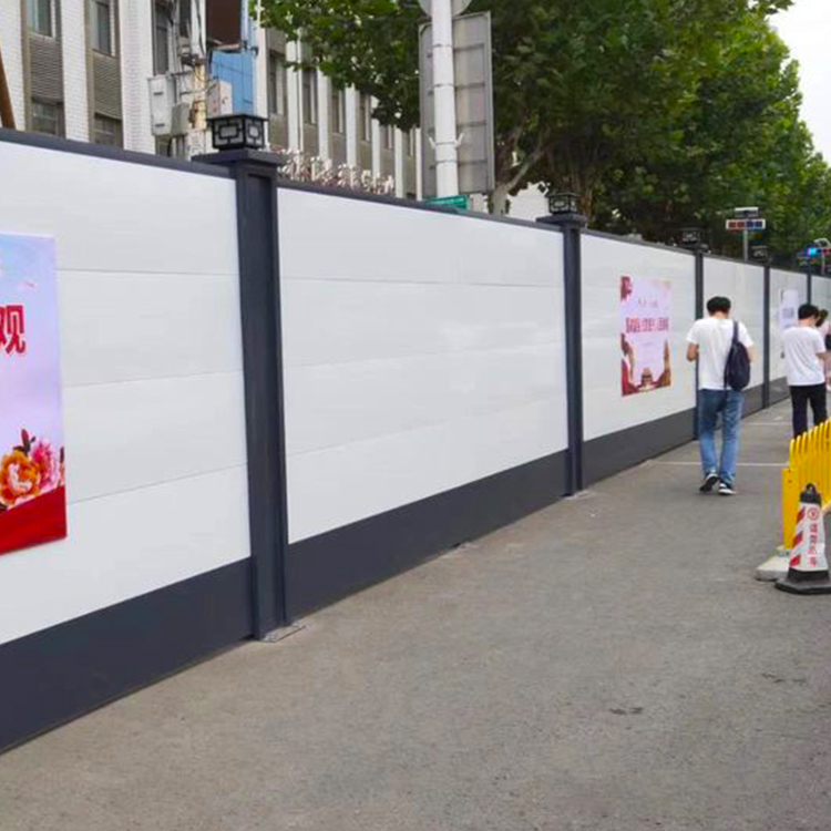 工地上搭彩鋼圍擋多少錢一平米？