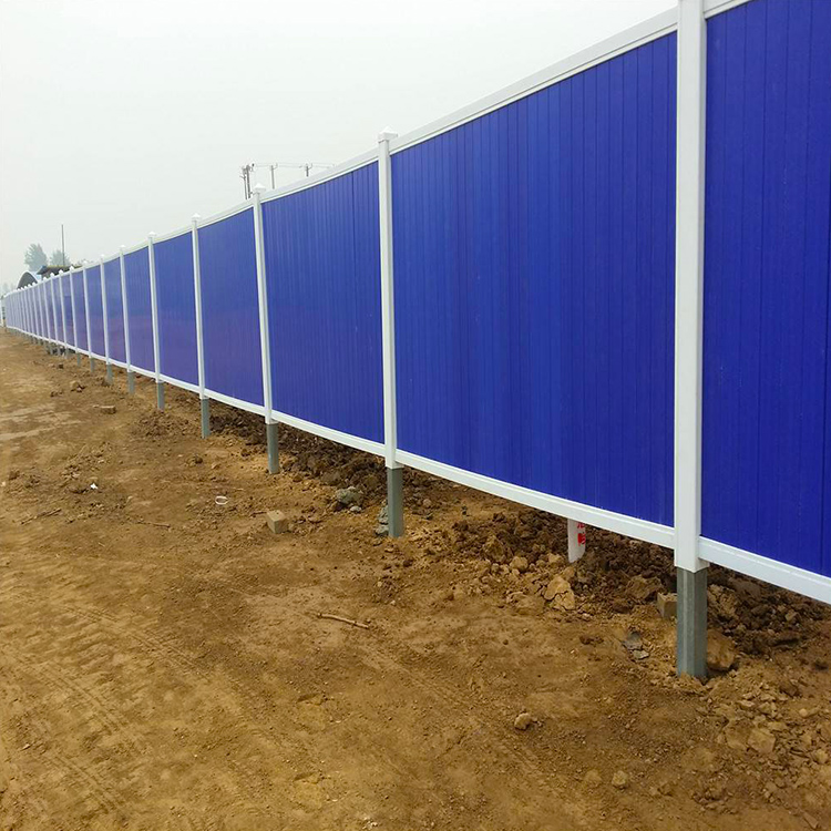 PVC圍擋有哪些優(yōu)勢？