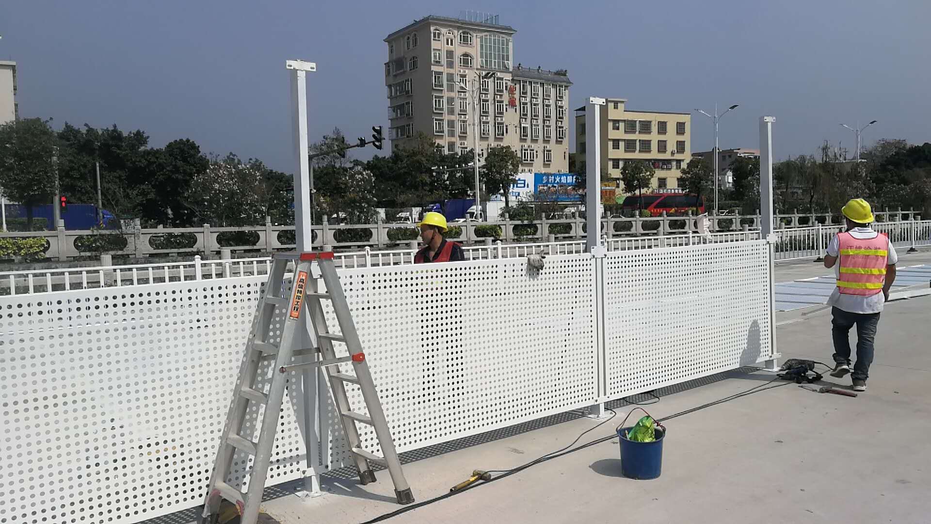 杭州沖孔圍擋施工價(jià)格(圖3)